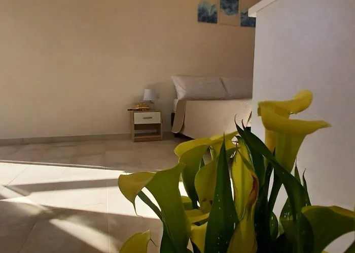 לינה וארוחת בוקר Dimorangel 4*