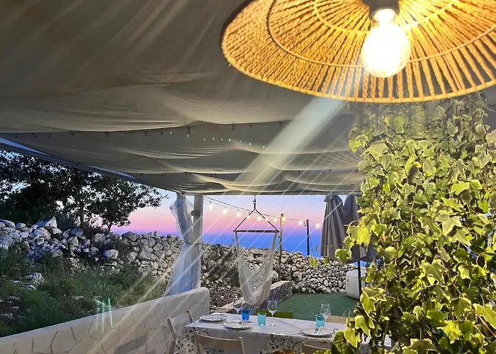 לינה וארוחת בוקר Dimorangel